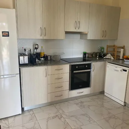 Βίλα Beautiful 2-bedroom With Infinity Pool